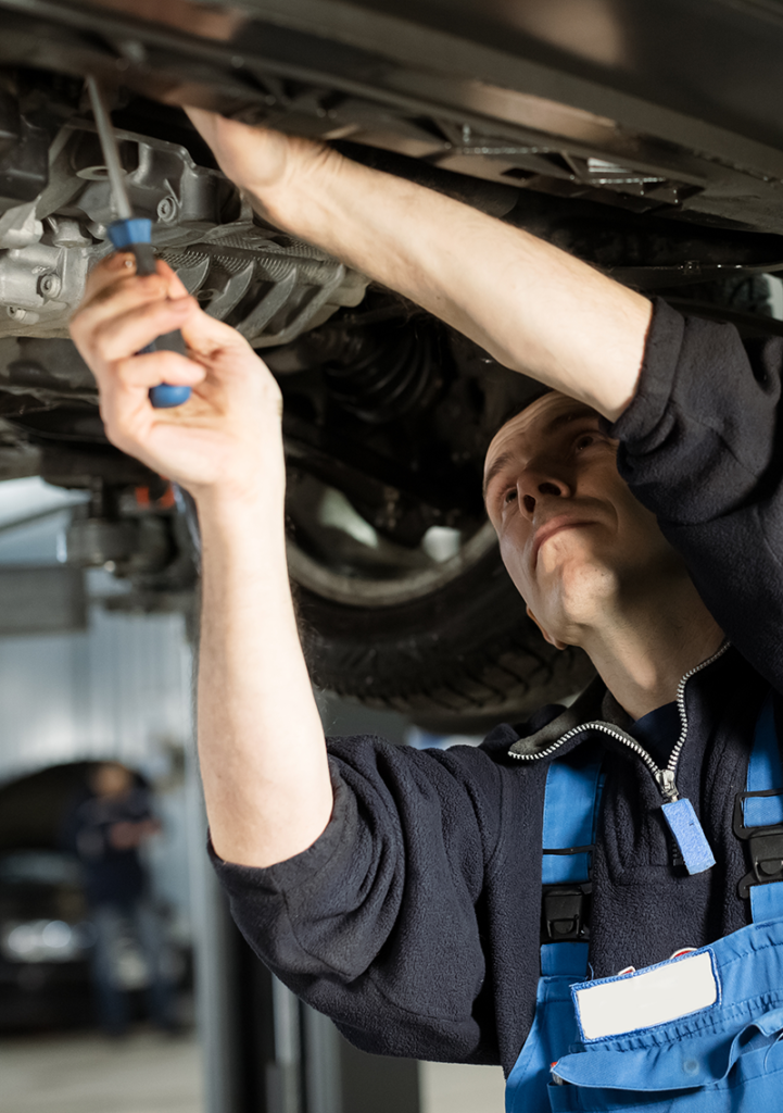 Medewerker reparatie auto